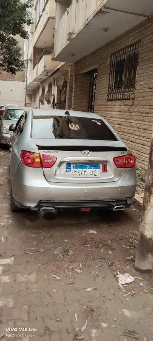 Hyundai Avante 2009 Silver Used for Sale - 2