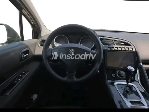 بيجو 3008 2015 أبيض مستعملة للبيع - 6