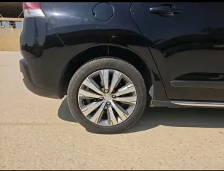 بيجو 3008 2015 أبيض مستعملة للبيع