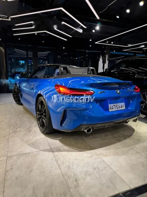 بي ام دبليو Z4 2020 أزرق غامق مستعملة للبيع - 10