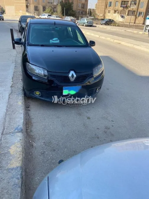 رينو لوجان 2015 أسود مستعملة للبيع - 1