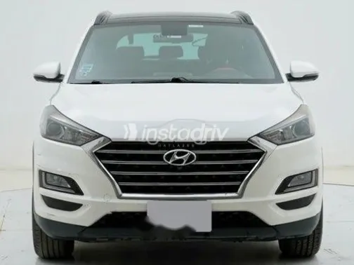 Hyundai Tucson 2019 White Used for Sale - 1