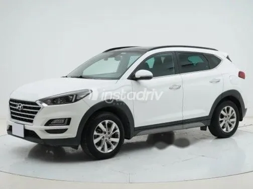 Hyundai Tucson 2019 White Used for Sale - 2