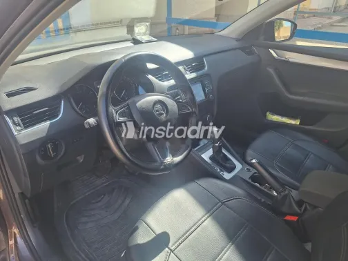 سكودا اوكتافيا A7 2016 موكا مستعملة للبيع - 7