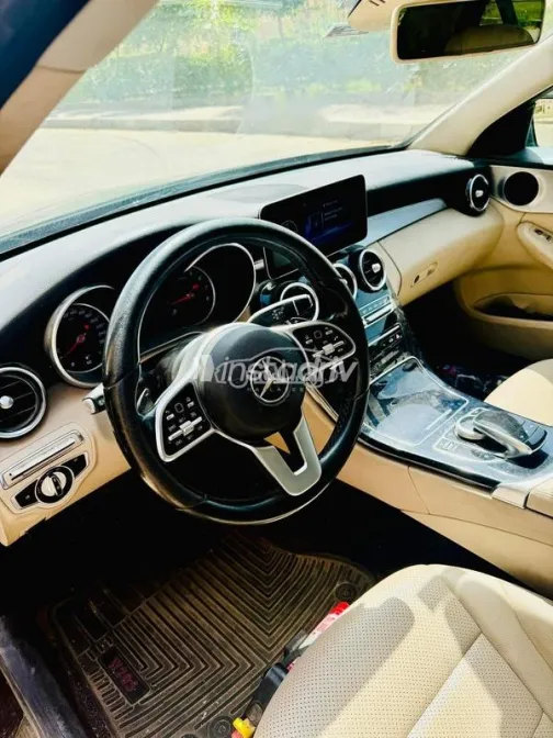 مرسيدس C 180 2019 أسود مستعملة للبيع - 3