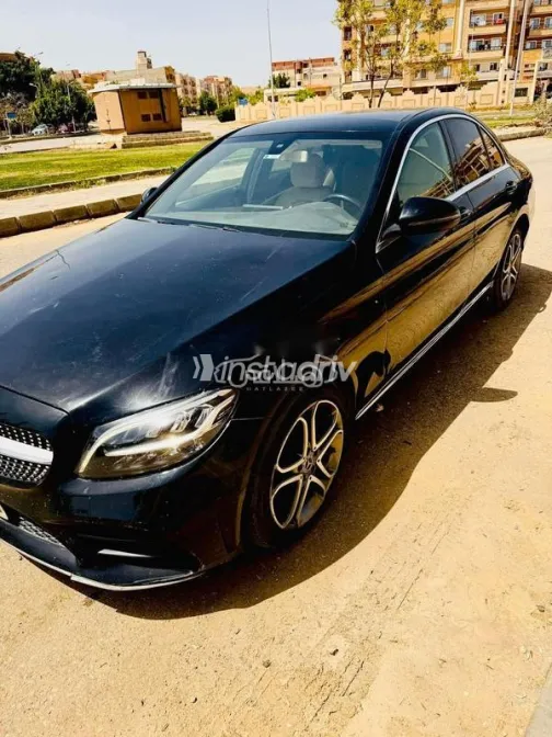 مرسيدس C 180 2019 أسود مستعملة للبيع - 7