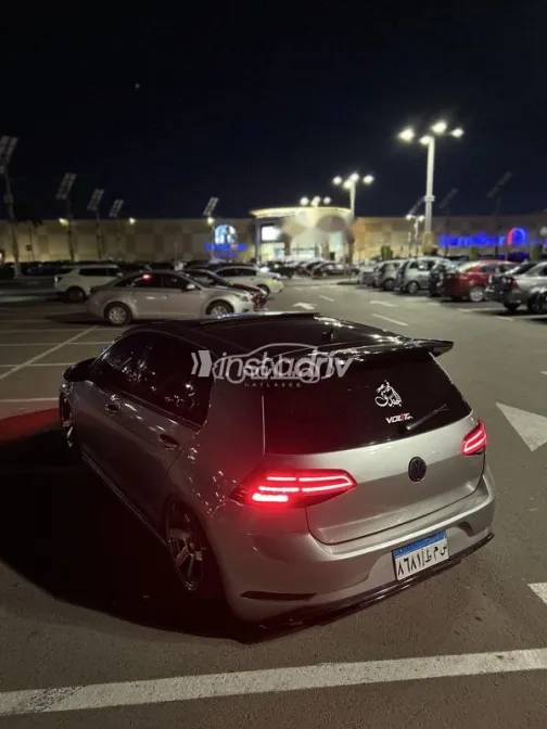 فولكس فاغن جولف 7 2019 رمادي مستعملة للبيع - 5