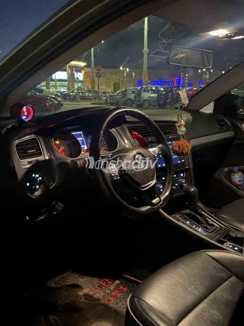 فولكس فاغن جولف 7 2019 رمادي مستعملة للبيع - 10