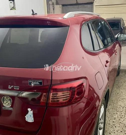 Brilliance V5 2015 Red Used for Sale - 5