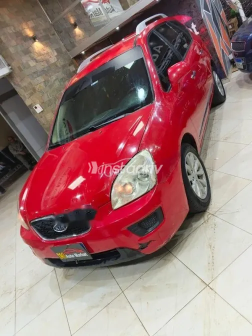 Kia Carens 2012 Gray Used for Sale - 1