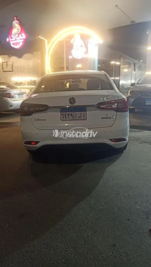 Kia Carens 2012 Gray Used for Sale - 6