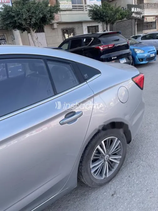 ام جى 5 2026 أبيض مستعملة للبيع - 3