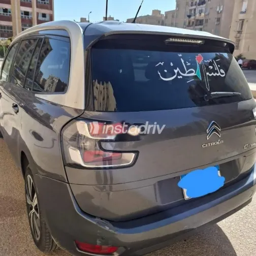 Citroën C4 Grand Picasso 2019 Gray Used for Sale - 3