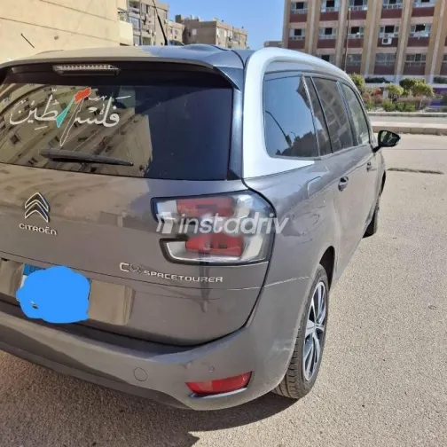 Citroën C4 Grand Picasso 2019 Gray Used for Sale - 4