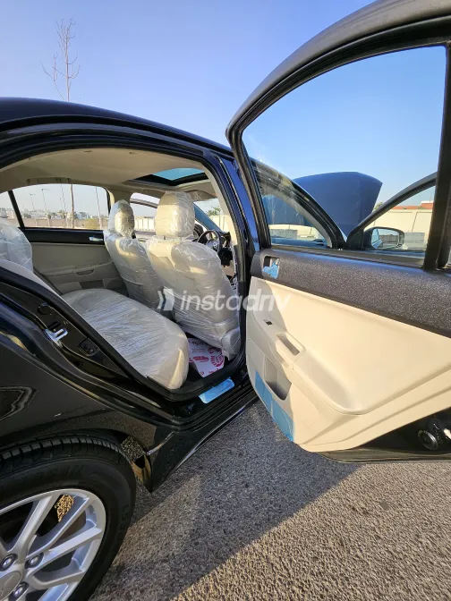 Mitsubishi Lancer EX Shark 2016 White Used for Sale - 5