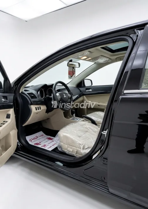 Mitsubishi Lancer EX Shark 2016 White Used for Sale - 7