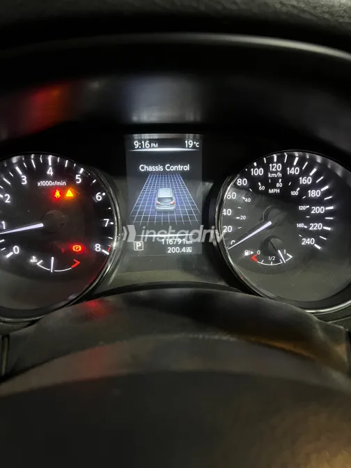 Nissan Qashqai 2017 White Used for Sale - 5