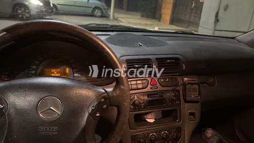 Mercedes C 200 2002 White Used for Sale - 1