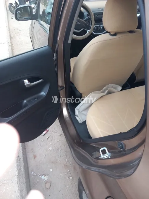 Kia Picanto 2013 White Used for Sale - 4