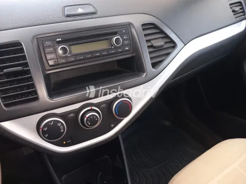 Kia Picanto 2013 White Used for Sale - 7