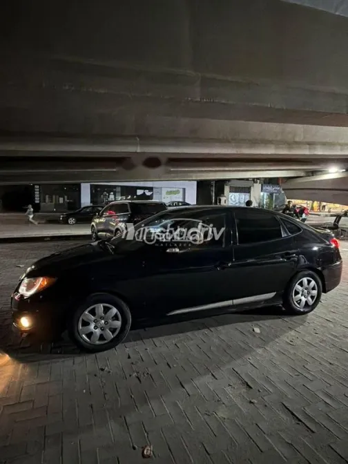 هيونداي إلنترا 2020 أسود مستعملة للبيع - 2