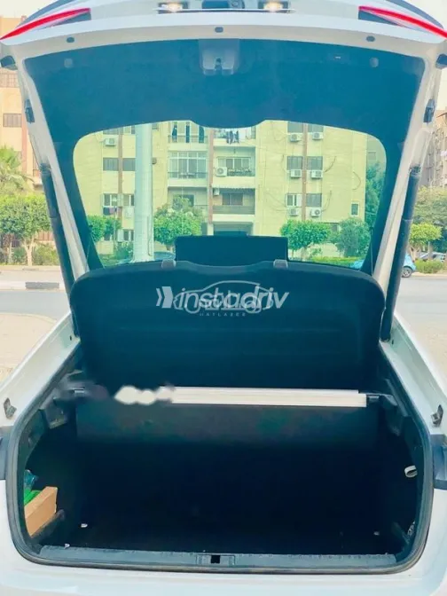 Skoda Octavia 2023 White Used for Sale - 5