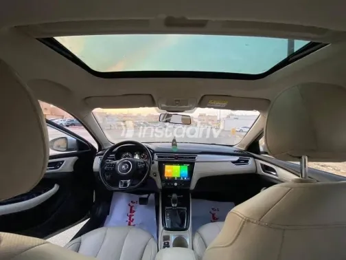 ام جى 5 2022 ذهبي مستعملة للبيع - 4