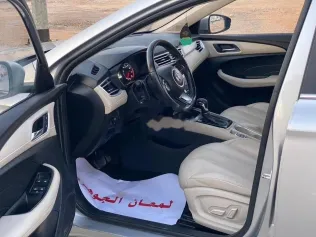 ام جى 5 2022 ذهبي مستعملة للبيع