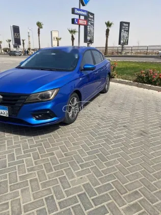 ام جى 5 2021 أزرق غامق مستعملة للبيع