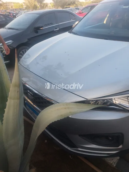 سيات تاراكو 2022 أبيض مستعملة للبيع - 2