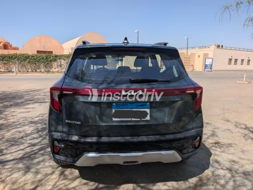 Kia Seltos 2026 White Used for Sale - 4