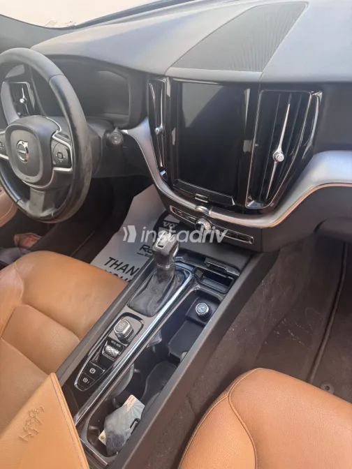 Volvo XC60 2020 White Used for Sale - 4