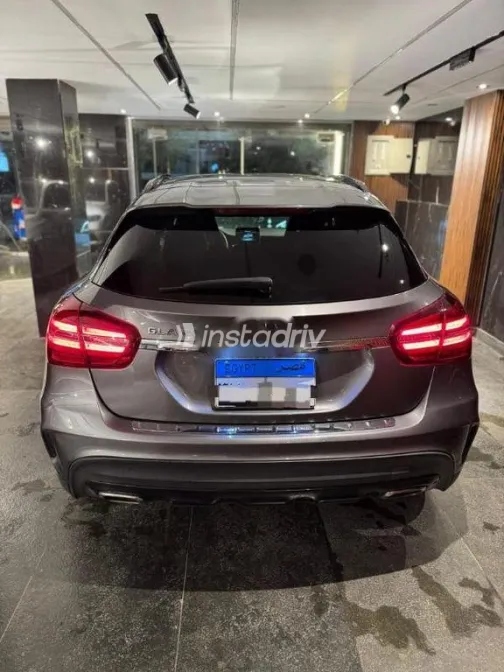 مرسيدس GLA 200 2020 رمادي مستعملة للبيع - 3