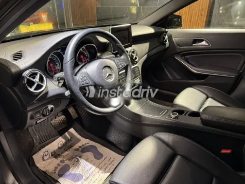 مرسيدس GLA 200 2020 رمادي مستعملة للبيع - 9