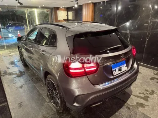 مرسيدس GLA 200 2020 رمادي مستعملة للبيع - 10