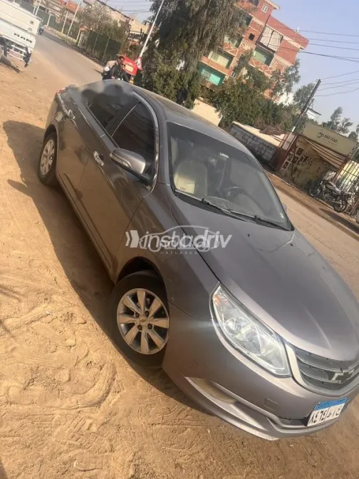 Chevrolet Optra 2019 White Used for Sale - 2