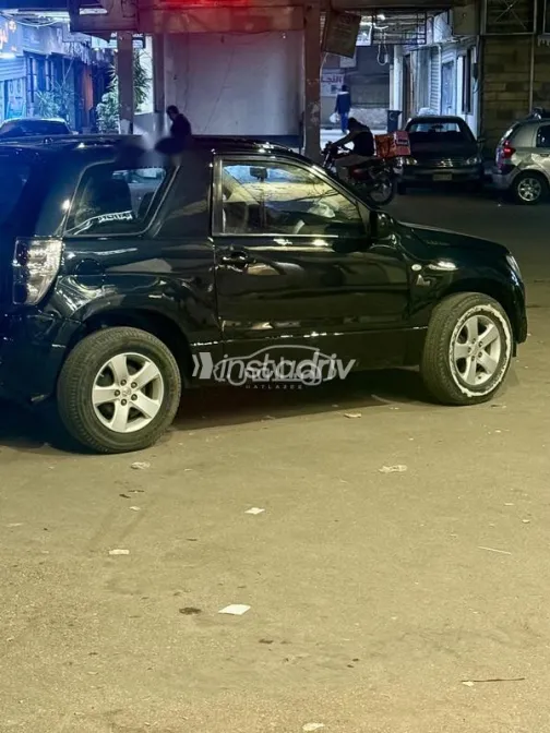 سوزوكى جراند فيتارا 2007 أسود مستعملة للبيع - 4