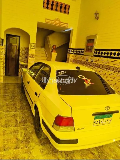 تويوتا تيرسل 1994 أبيض مستعملة للبيع - 5