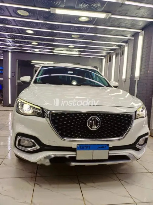 ام جى اتش اس 2022 أبيض مستعملة للبيع - 2