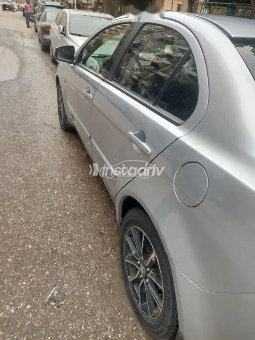 ميتسوبيشي لانسر 2016 فضي مستعملة للبيع - 2