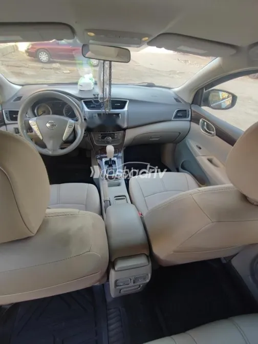 Nissan Sentra 2023 White Used for Sale - 8