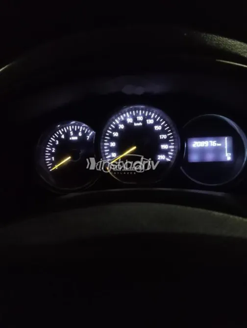 Renault Logan 2016 White Used for Sale - 6