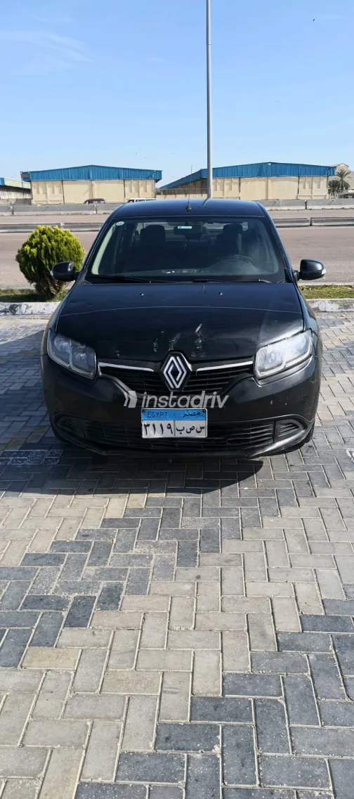 Renault Logan 2017 White Used for Sale - 1