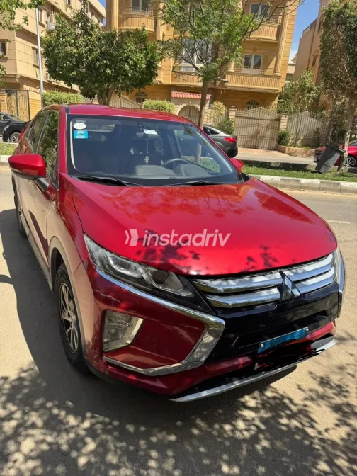 ميتسوبيشي اكليبس 2018 أبيض مستعملة للبيع - 4