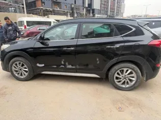 هيونداي توسان GDI 2018 أسود مستعملة للبيع