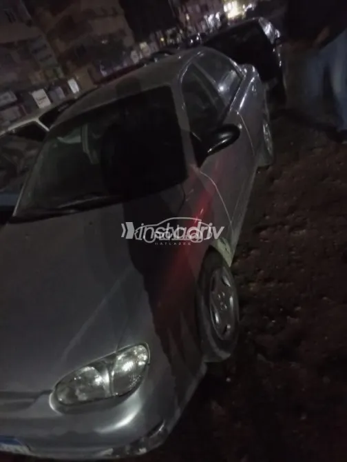 كيا سيفيا 2002 رمادي مستعملة للبيع - 2