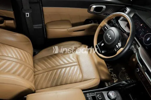 Kia Sorento 2025 White Used for Sale - 9