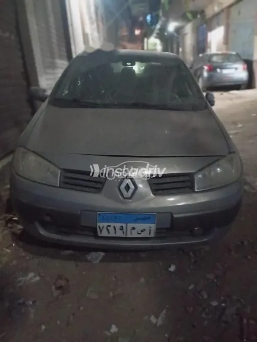 Renault Megane 2005 Silver Used for Sale - 1