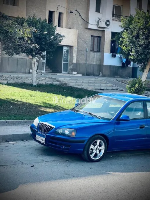 Hyundai Elantra 2004 Blue Used for Sale - 2