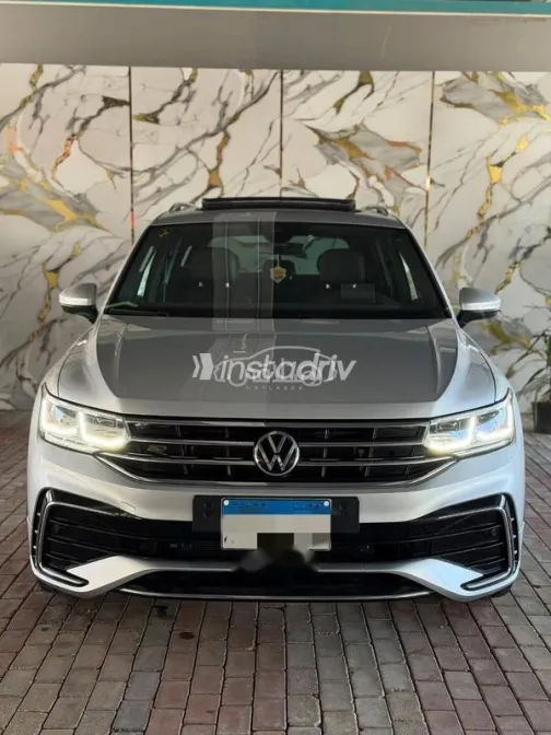 فولكس فاغن تيجون 2024 فضي مستعملة للبيع - 1